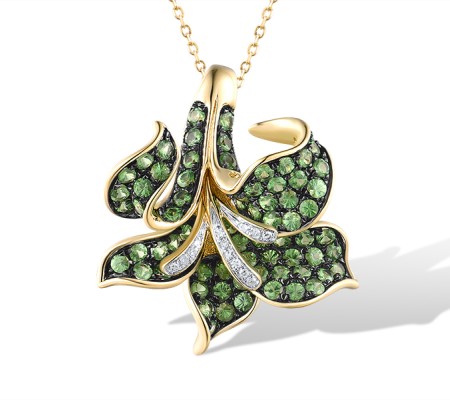14KYWB Pendant Diamond,Green Garnet (P315993GNG114KYWB)