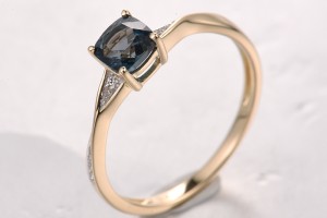 14KYW  London Blue Topaz Ring(R321879LDB14KYW)