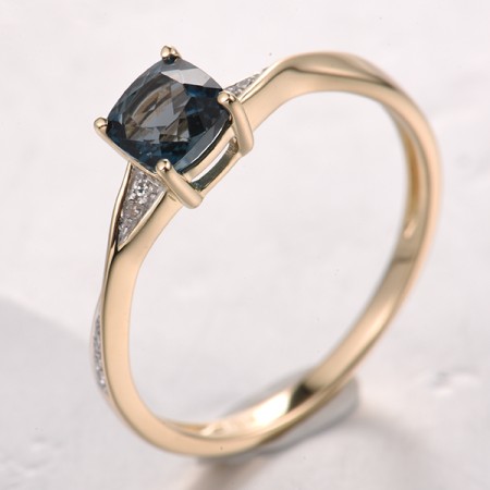 14KYW  London Blue Topaz Ring(R321879LDB14KYW)