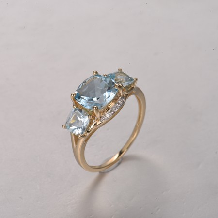 14KYW  Blue Topaz (Sky Blue) Ring(R322393BKT14KYW)